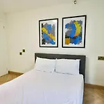 Modern Flat In The Heart Of East London