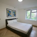 Modern Flat In The Heart Of East London